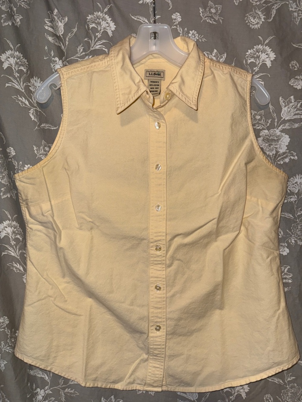 LL Bean Butter Yellow Sleeveless Collared Button Up Shirt